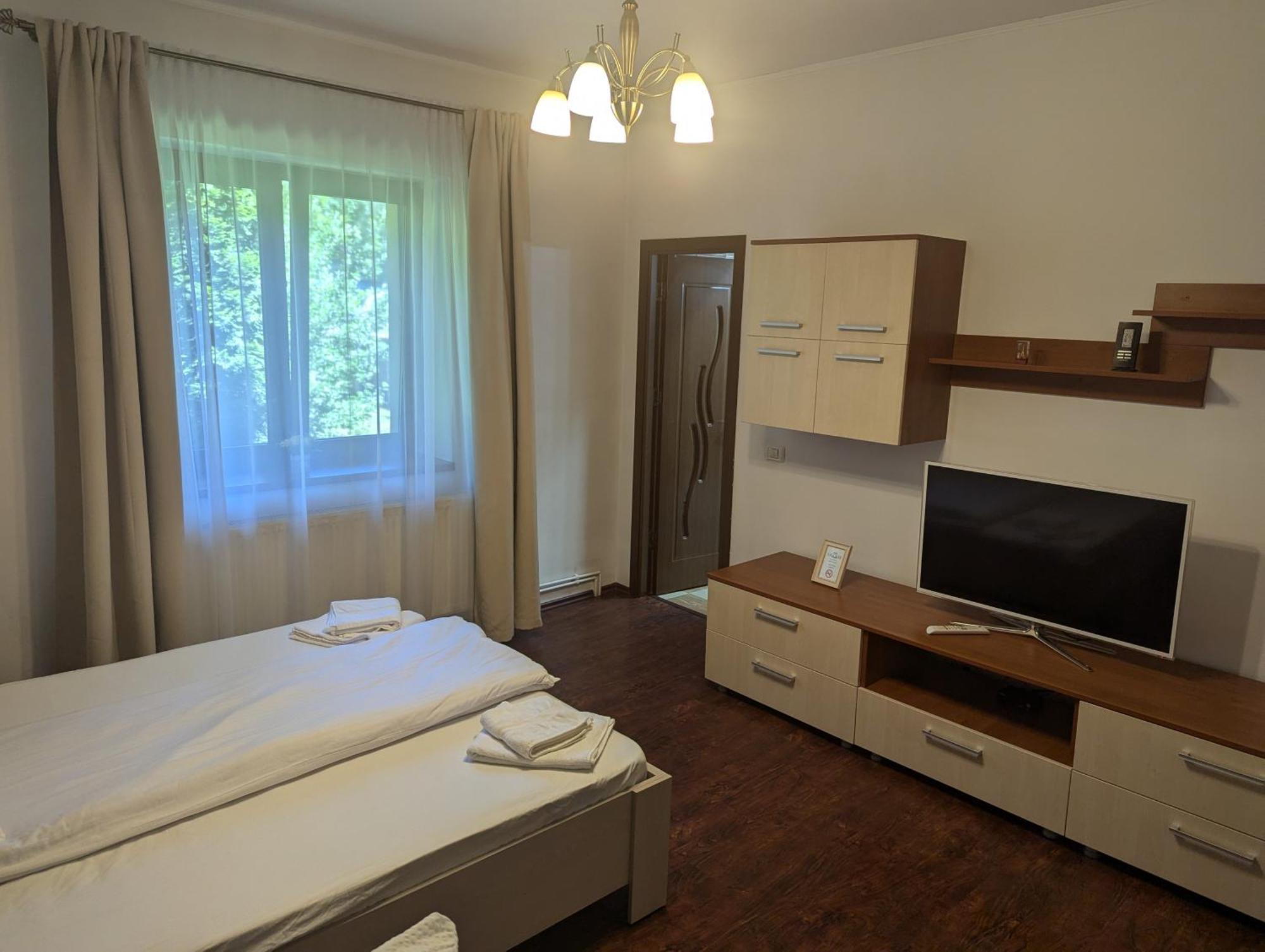 Casa Alex Villa Valiug Bagian luar foto